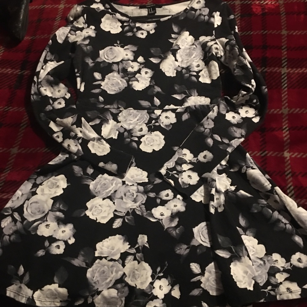 👻 Floral Skater Dress